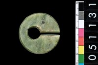 藏品(圓核型玦形耳飾)的圖片