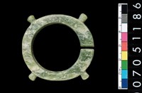 藏品(帶四突起玦形耳飾)的圖片