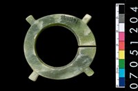 藏品(帶四突起玦形耳飾)的圖片