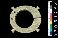 藏品(帶四突起玦形耳飾)的圖片