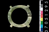 藏品(帶四突起玦形耳飾)的圖片