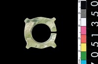 藏品(帶四突起玦形耳飾)的圖片