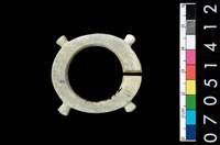 藏品(帶四突起玦形耳飾)的圖片