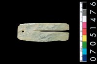 藏品(細長型玦形耳飾)的圖片