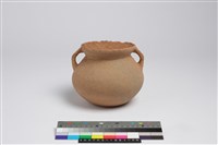 藏品(侈口歛唇圓腹凹底雙豎把罐)的圖片