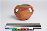 藏品(侈口歛唇折腹平底雙把罐)的圖片