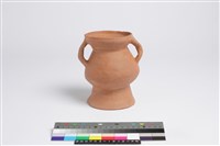 藏品(侈口斂唇折腹圓底雙豎把圈足罐)的圖片