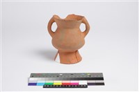 藏品(侈口折腹帶紋平底雙豎把圈足罐)的圖片