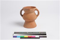 藏品(侈口斂唇帶雙流折腹平底雙豎把圈足罐)的圖片