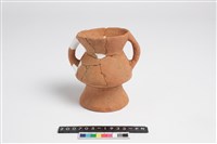 藏品(侈口斂唇低折腹圓底雙豎把圈足罐)的圖片