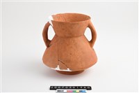 藏品(侈口折底腹雙豎把矮圈足罐)的圖片