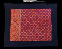 藏品(幾何紋紅色織錦)的圖片