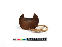 藏品(半月形割禾器)的圖片