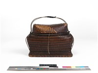 藏品(橢圓形有蓋式竹製提籃)的圖片