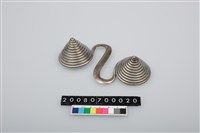 藏品(衣背銀扣)的圖片