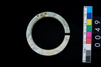 藏品(環狀玦形耳飾)的圖片