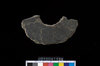 藏品(帶穿板岩片)的圖片