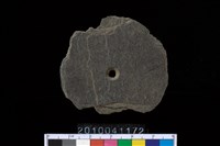 藏品(帶穿板岩片)的圖片