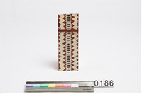 藏品(樹皮布製置物袋)的圖片