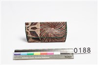 藏品(樹皮布製眼鏡盒)的圖片