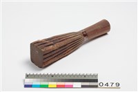 藏品(樹皮布打棒)的圖片