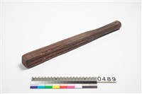 藏品(樹皮布打棒)的圖片