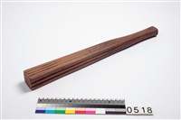 藏品(樹皮布打棒)的圖片