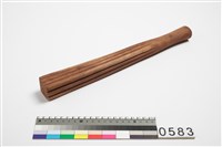 藏品(樹皮布打棒)的圖片