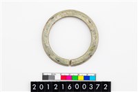 藏品(環狀玦形耳飾)的圖片