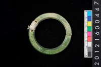 藏品(環狀玦形耳飾)的圖片