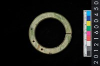 藏品(環狀玦形耳飾)的圖片