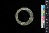 藏品(環狀玦形耳飾)的圖片