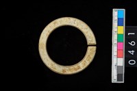 藏品(環狀玦形耳飾)的圖片