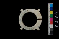 藏品(帶四突起玦形耳飾)的圖片