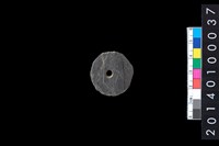 藏品(帶穿板岩片)的圖片