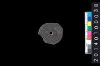 藏品(帶穿板岩片)的圖片