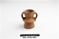 藏品(雙豎把直口折腹圈足小陶罐)的圖片