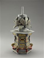 藏品(龍燭臺-臺座(虎邊))的圖片