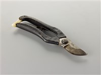 藏品(皮影戲雕刻工具(皮剪刀))的圖片