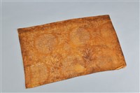 藏品(朱地纏枝牡丹紋織金錦)的圖片