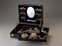 藏品(紅水鑽頭面)的圖片