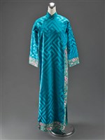 藏品(水藍色提花旗袍)的圖片
