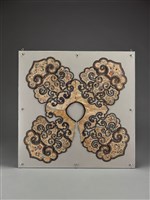 藏品(米色素緞彩繡四合如意雲頭雲肩)的圖片