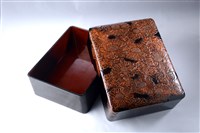 藏品(鎌倉雕菊花紋長方盒)的圖片