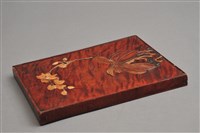 藏品(木骨鑲嵌蝴蝶蘭紋硯臺盒(蓋))的圖片