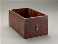 藏品(雕漆彩繪官皮箱(寬抽屜))的圖片