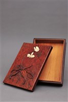 藏品(木骨鑲嵌蝴蝶蘭紋長方盒)的圖片
