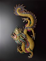 藏品(宜蘭總蘭社銀蔥地雙龍拜塔紋彩牌旗插件(龍))的圖片