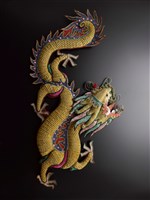 藏品(宜蘭總蘭社銀蔥地雙龍拜塔紋彩牌旗插件(龍))的圖片