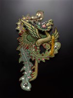 藏品(宜蘭總蘭社藝宣隊銀蔥地雙龍拜塔紋頭旗插件(鳳))的圖片